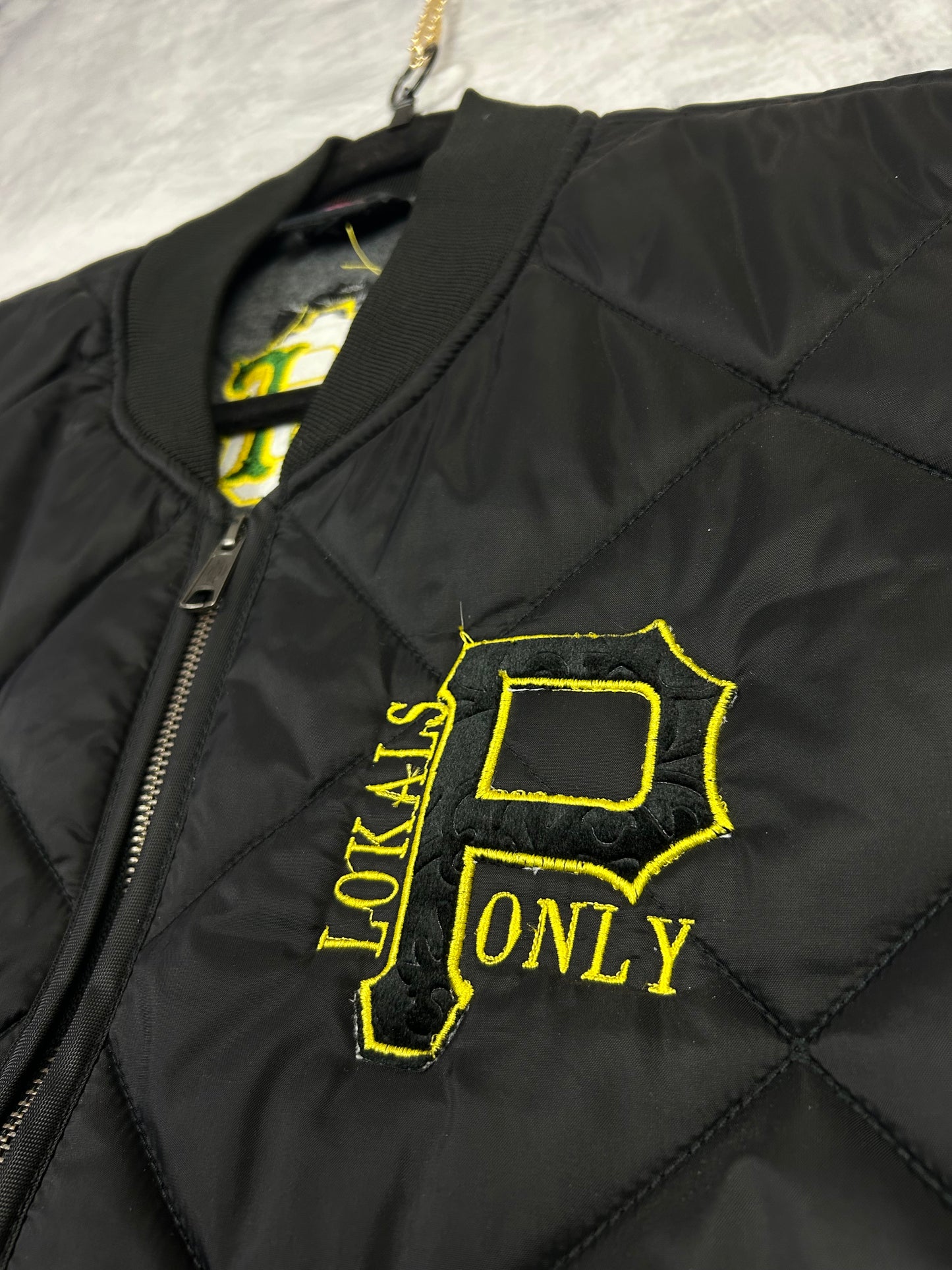 Dragon Claw Black Dickies Diamond Puffer Vest (XL)